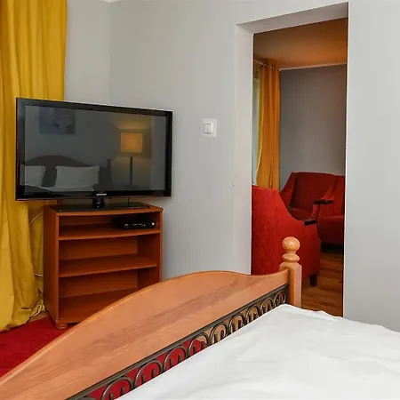 ホテル Hotel Jastrzebia Gora 3*