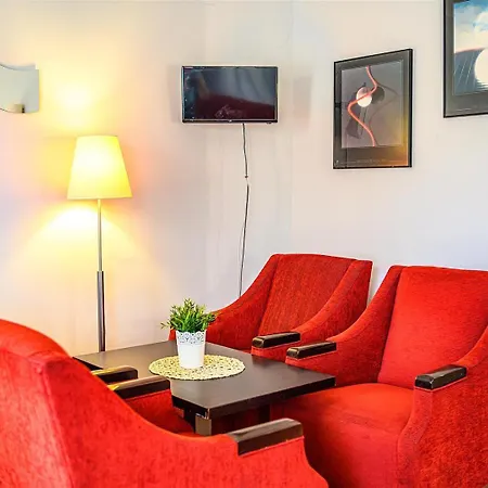 ホテル Hotel Jastrzebia Gora 3*