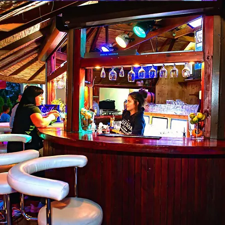 ホテル Hotel Jastrzebia Gora